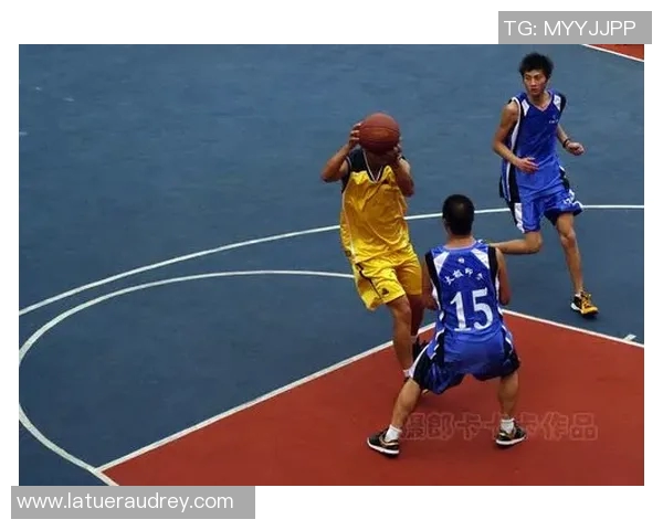 英超篮球纪实武汉篮球队拼搏历程的真实记录与感人故事